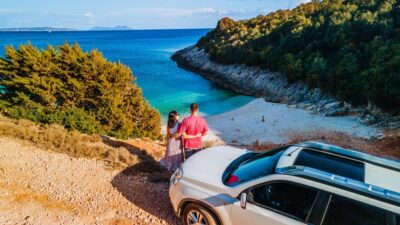 couple avec voiture